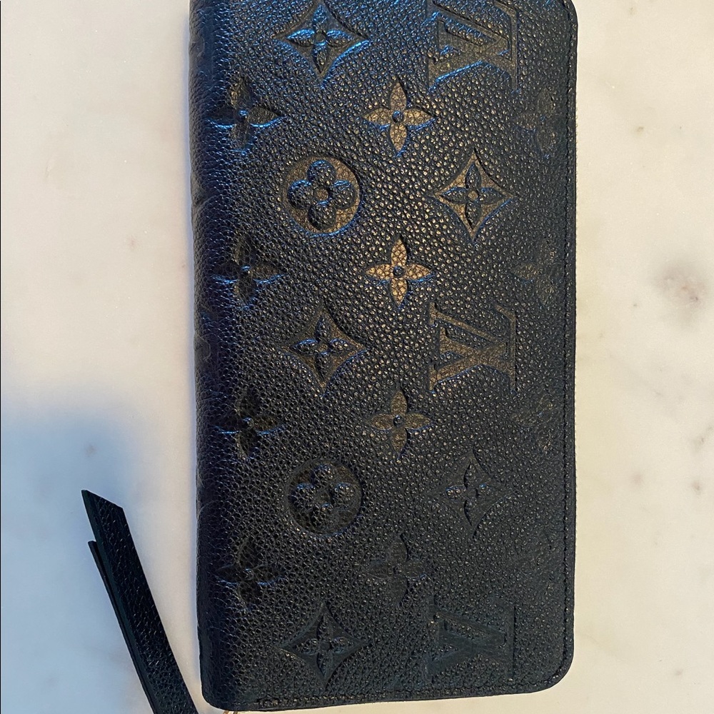 Louis Vuitton zippy wallet black monogram empreinte leather